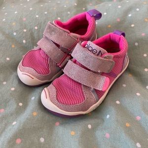 Girls Plae shoes size 8